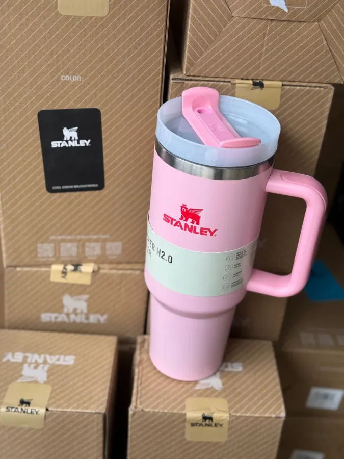 The Quencher H2.0 Flowstate™ Tumbler Stanley Cup - NEW - GLOSSY PINK — photo 8
